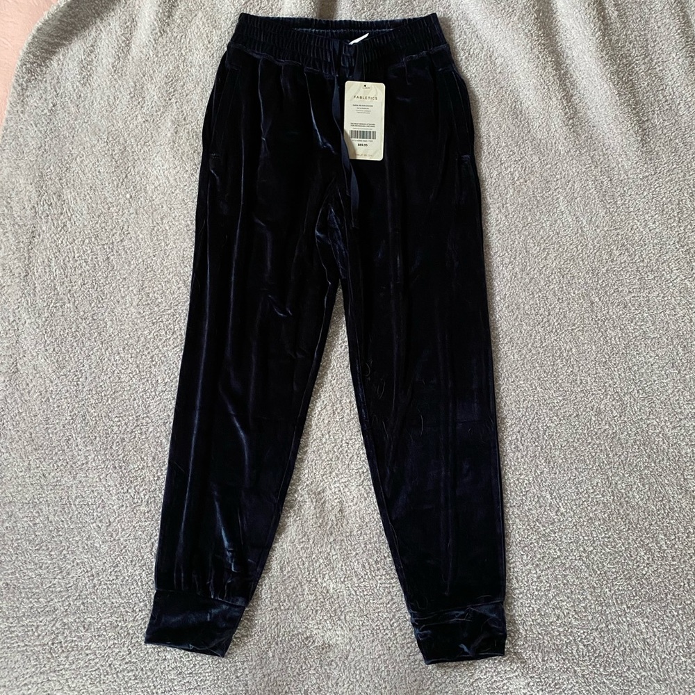 Fabletics Daria velour jogger xs deep navy